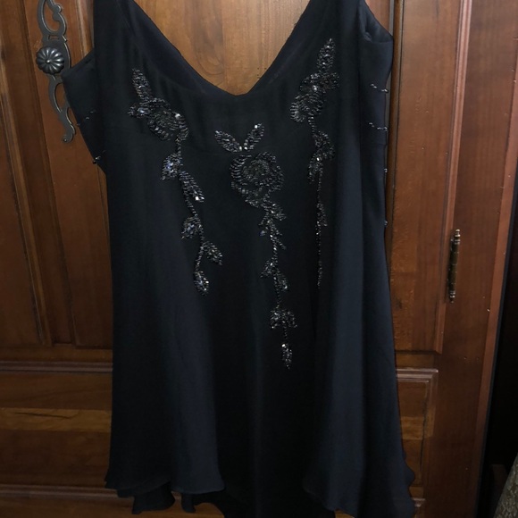 Silk Sue Wong top w/ beaded design - Picture 3 of 3